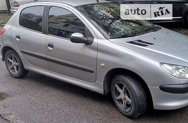 Хэтчбек Peugeot 206 2006 в Львове