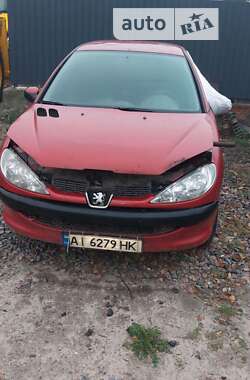 Хэтчбек Peugeot 206 2005 в Киеве