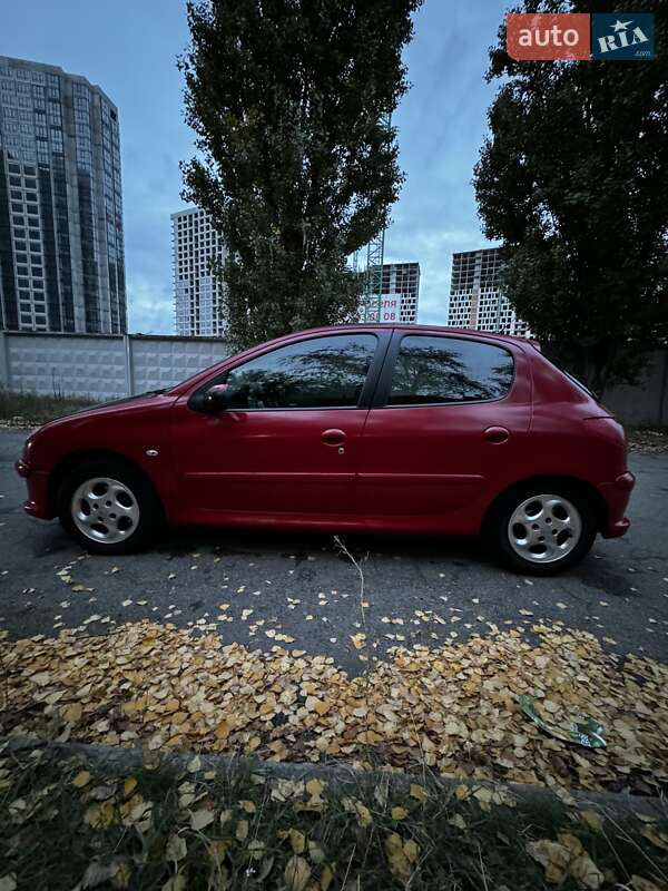 Хэтчбек Peugeot 206 2006 в Киеве фото 3 Хэтчбек Peugeot 206 2006 в Киеве
