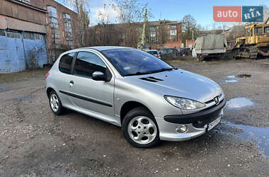 Хетчбек Peugeot 206 2002 в Ніжині