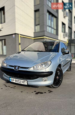 Хэтчбек Peugeot 206 2003 в Белой Церкви