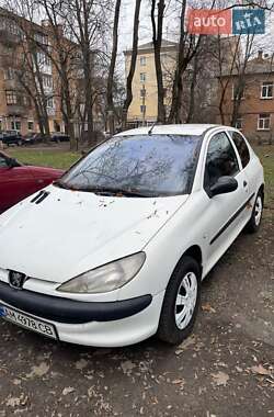 Хетчбек Peugeot 206 2002 в Житомирі