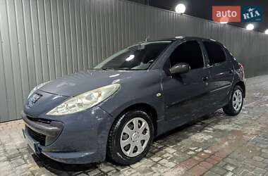 Хэтчбек Peugeot 206 2011 в Ивано-Франковске