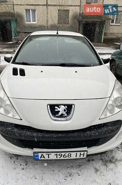 Хэтчбек Peugeot 206 2009 в Ивано-Франковске