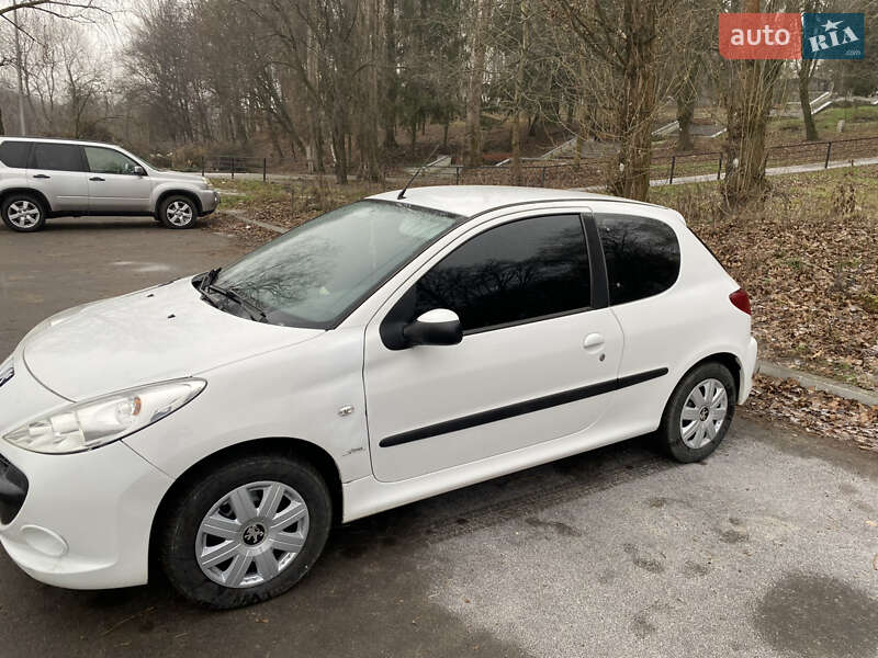 Хетчбек Peugeot 206 2009 в Івано-Франківську фото 2 Хетчбек Peugeot 206 2009 в Івано-Франківську