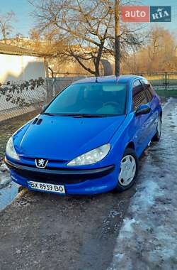 Хетчбек Peugeot 206 2003 в 
