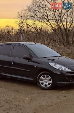 Хетчбек Peugeot 206 2011 в Івано-Франківську