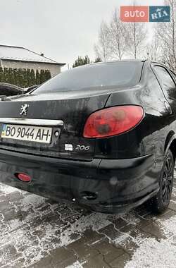 Седан Peugeot 206 2006 в 