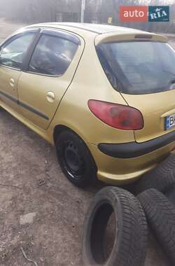 Хэтчбек Peugeot 206 2005 в Львове