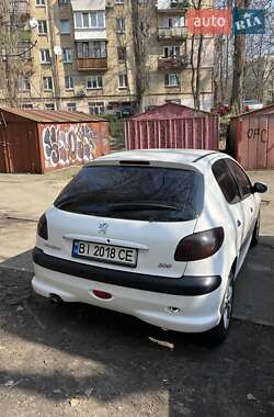 Седан Peugeot 206 2008 в 