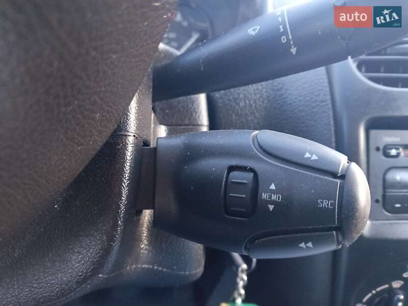 Седан Peugeot 206 2009 в Києві