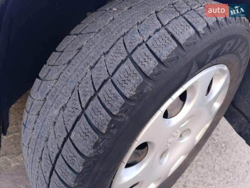 Седан Peugeot 206 2009 в Києві