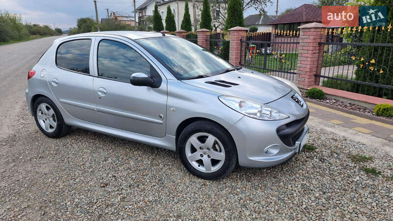 Peugeot 206 2012