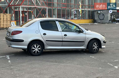 Седан Peugeot 206 2007 в 