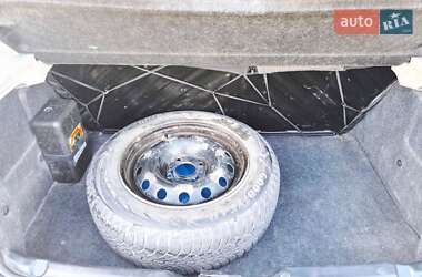 Хетчбек Peugeot 206 2011 в 