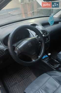 Хетчбек Peugeot 206 2006 в 