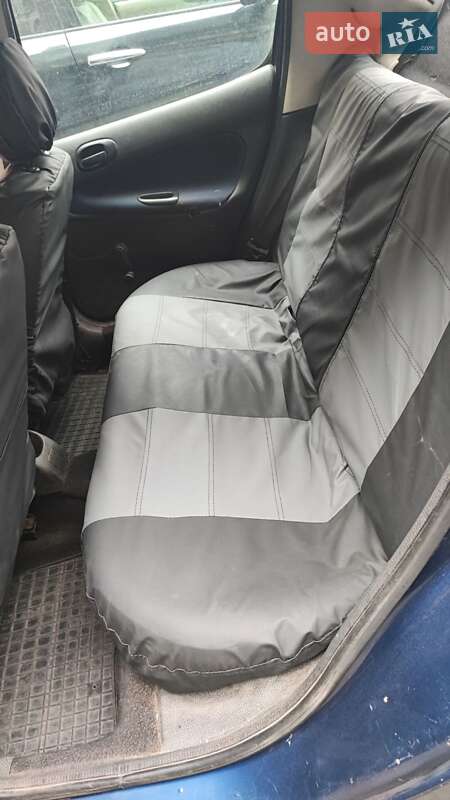 Хэтчбек Peugeot 206 2006 в Киеве