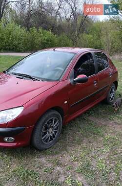 Хэтчбек Peugeot 206 2006 в 