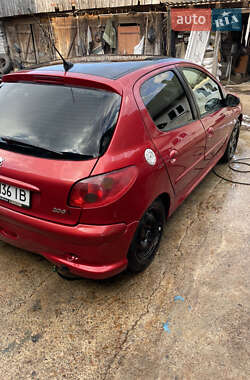 Хэтчбек Peugeot 206 2007 в 