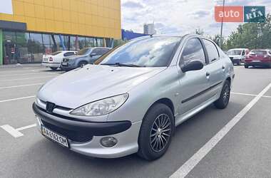 Седан Peugeot 206 2008 в Києві