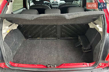 Хетчбек Peugeot 206 2007 в 