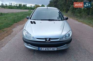 Седан Peugeot 206 2008 в Коростене