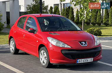 Хетчбек Peugeot 206 2011 в 