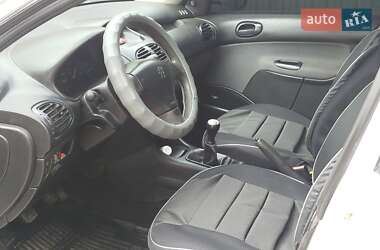Седан Peugeot 206 2007 в 
