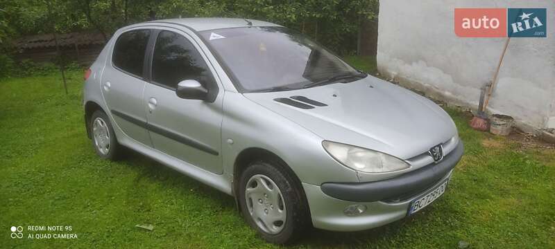 Хэтчбек Peugeot 206 2002 в Стрые