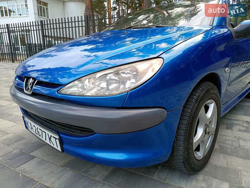 Кабриолет Peugeot 206 2002 в Ахтырке