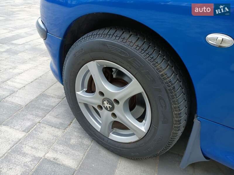 Кабриолет Peugeot 206 2002 в Ахтырке