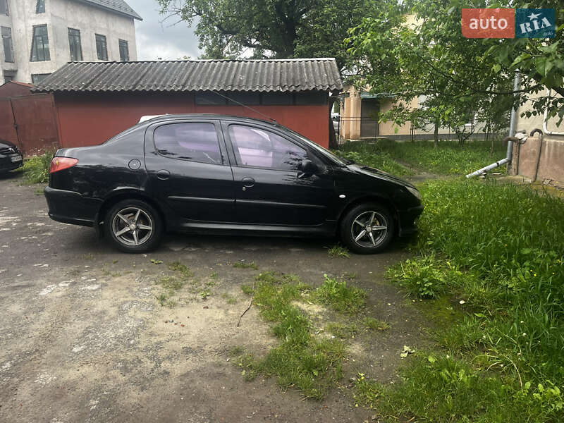 Седан Peugeot 206 2007 в Тлумаче