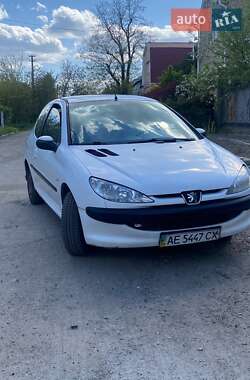 Хэтчбек Peugeot 206 2006 в Днепре