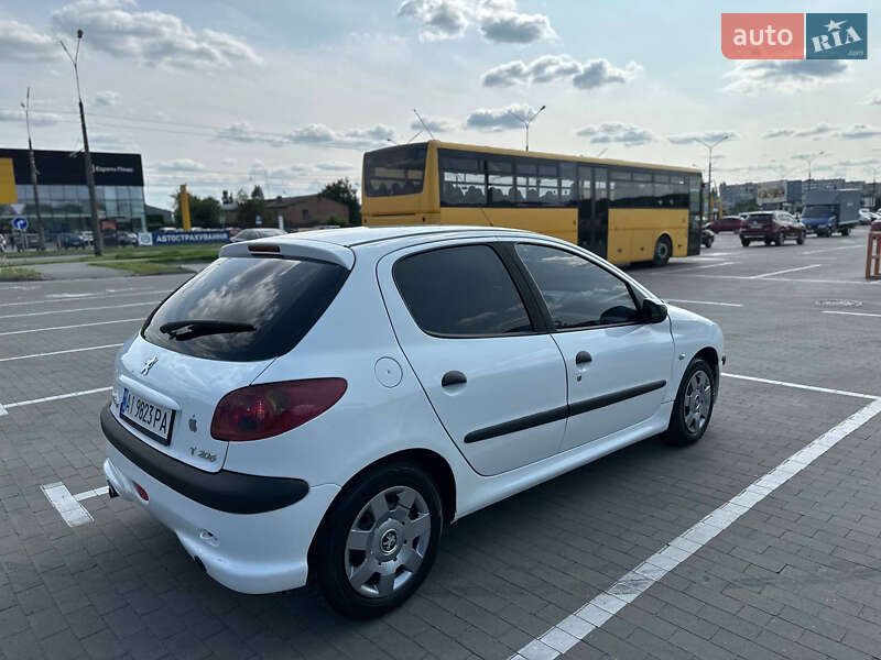 Хэтчбек Peugeot 206 2008 в Белой Церкви