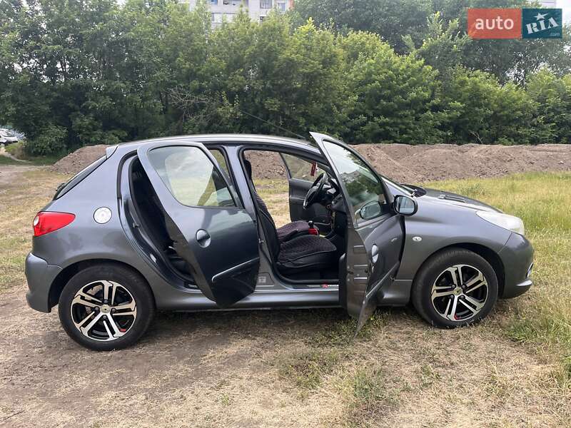 Седан Peugeot 206 2011 в Черкассах фото 22 Седан Peugeot 206 2011 в Черкассах