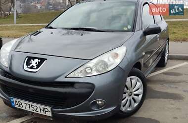 Хэтчбек Peugeot 206 2012 в Виннице