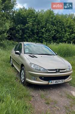 Седан Peugeot 206 2008 в 