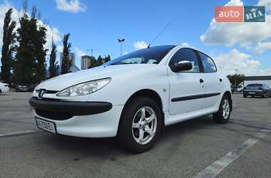 Хэтчбек Peugeot 206 2008 в Киеве