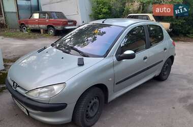 Хэтчбек Peugeot 206 2003 в Киеве
