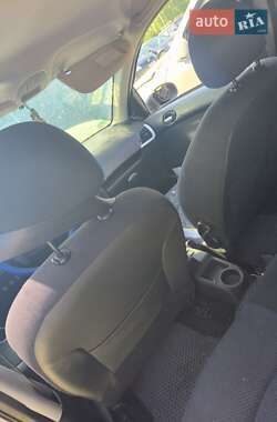Хэтчбек Peugeot 206 2012 в Ивано-Франковске