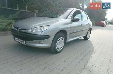 Хетчбек Peugeot 206 2002 в Білій Церкві