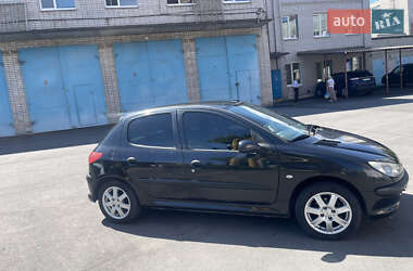 Хетчбек Peugeot 206 2006 в Дніпрі
