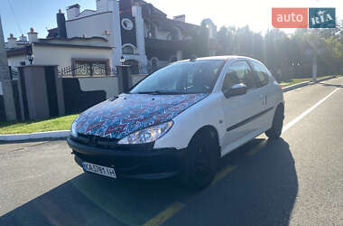 Хетчбек Peugeot 206 2003 в Києві