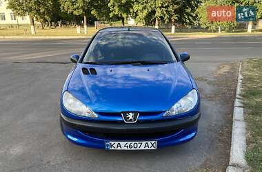 Хетчбек Peugeot 206 2006 в Чорнобаї