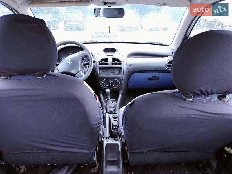 Хэтчбек Peugeot 206 2004 в Львове фото 3 Хэтчбек Peugeot 206 2004 в Львове