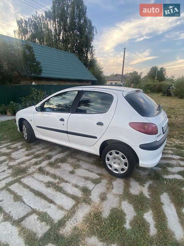 Хэтчбек Peugeot 206 2008 в Гавриловке фото 6 Хэтчбек Peugeot 206 2008 в Гавриловке