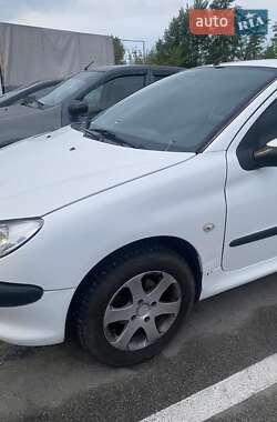 Хетчбек Peugeot 206 2005 в Запоріжжі