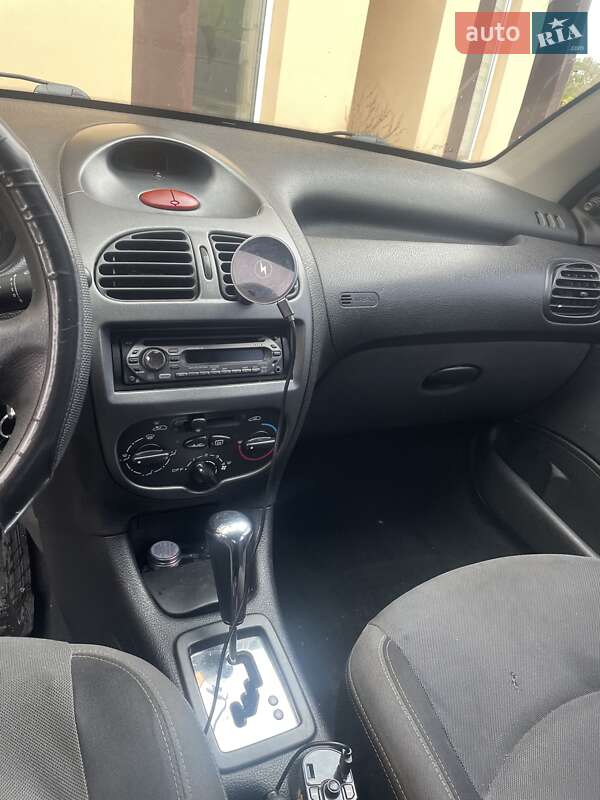 Хетчбек Peugeot 206 2006 в Києві фото 12 Хетчбек Peugeot 206 2006 в Києві