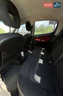 Хэтчбек Peugeot 206 2006 в  фото 3 Хэтчбек Peugeot 206 2006 в