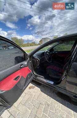 Хэтчбек Peugeot 206 2006 в  фото 8 Хэтчбек Peugeot 206 2006 в